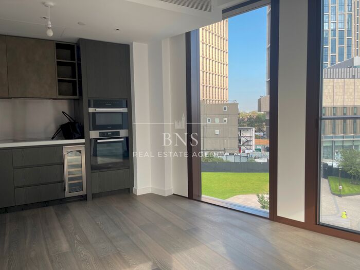 3 Bedroom Flat To Rent In One Thames City, Nine Elms, SW8