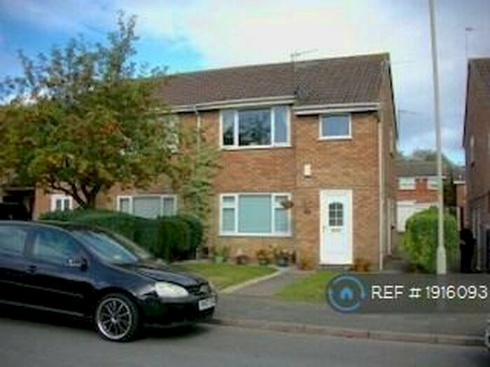 1 Bedroom Flat To Rent In Grant Close, Kingswinford, DY6