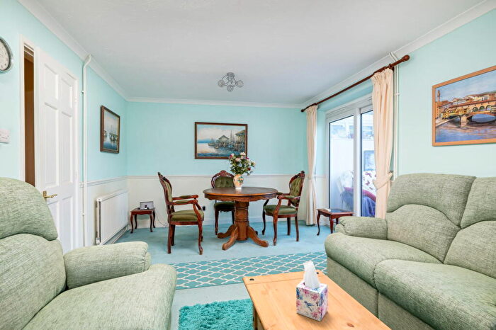 3 Bedroom Terraced House For Sale In Brayes Manor, Stotfold, Hitchin, SG5