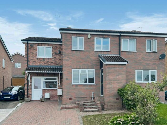 3 Bedroom Semi-Detached House To Rent In Setts Way, Wingerworth, Chesterfield, S42