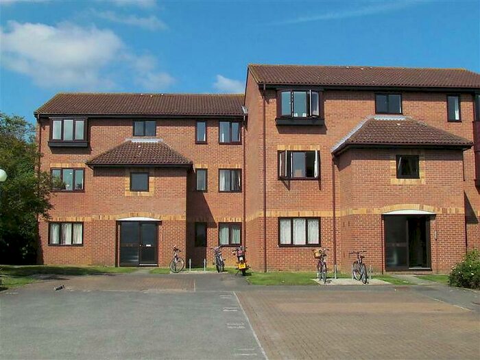 1 Bedroom Apartment To Rent In Franklyn Close, Abingdon, Oxfordshire, OX14