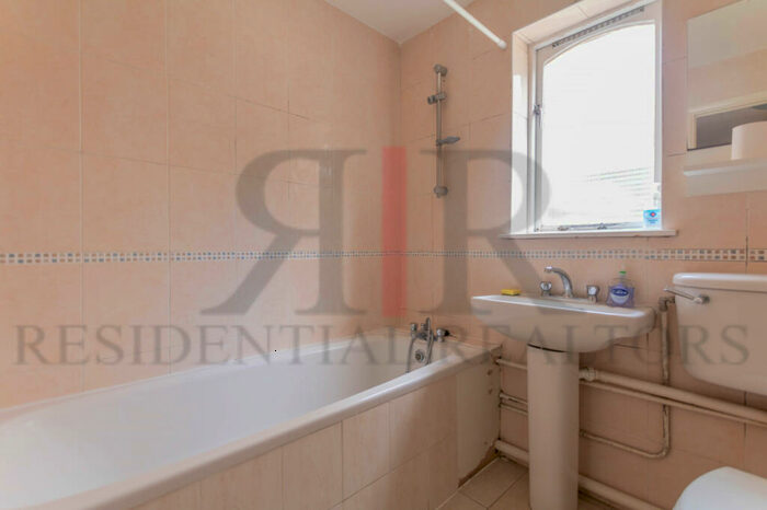 2 Bedroom Flat To Rent In Spa Court, Rouel Road, London, SE16