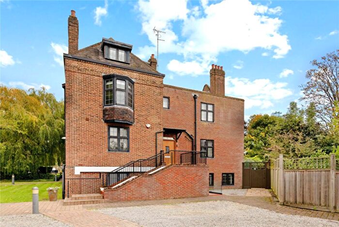 5 Bedroom End Of Terrace House To Rent In Willow House, Wellgarth Road, London, NW11