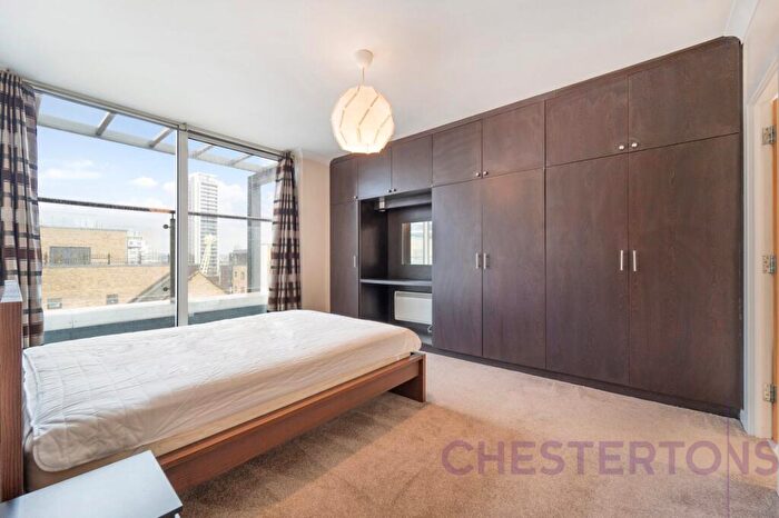 3 Bedroom Flat To Rent In Boardwalk Place, South Quay, E14