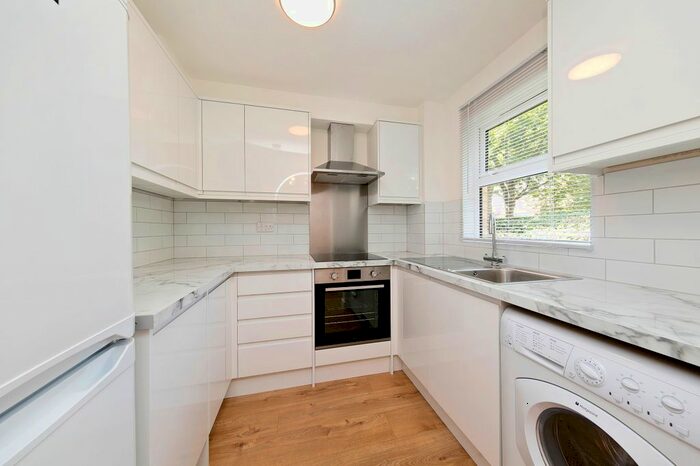 1 Bedroom Flat To Rent In Acton Lane, Chiswick, W4
