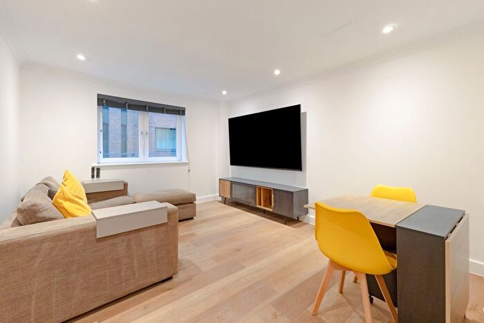 2 Bedroom Flat To Rent In High Timber Street, London, EC4V