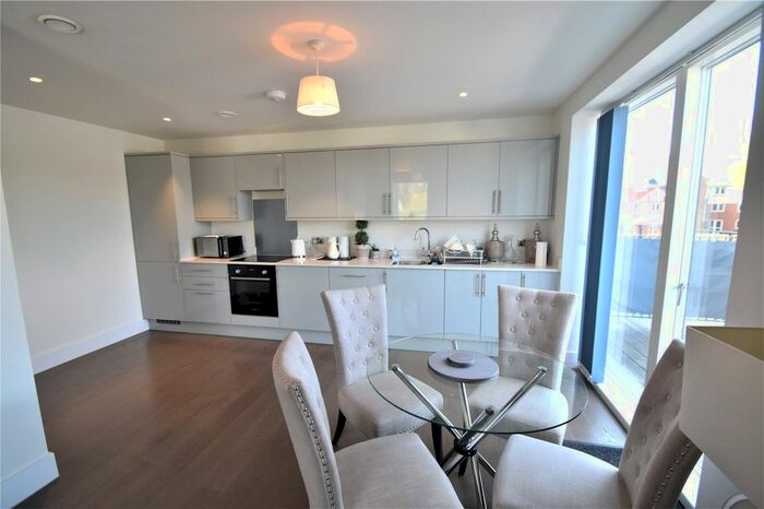 2 Bedroom Flat To Rent In Regent Place, Sycamore Road, Amersham, Buckinghamshire, HP6