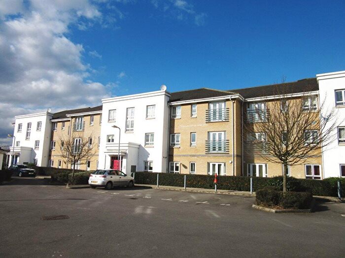 2 Bedroom Flat To Rent In Sovereign Heights, Brands Hill, Colnbrook, SL3