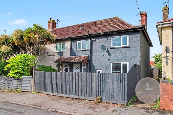 3 Bedroom Terraced House For Sale In Bunnett Avenue, King's Lynn, Norfolk, PE30