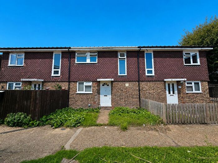 Studio To Rent In Smith Street, Surbiton, KT5