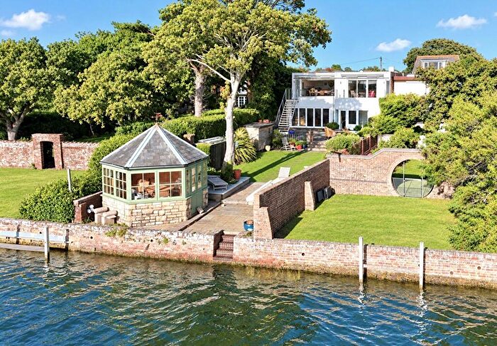 5 Bedroom House For Sale In Spinnaker House, Stanpit, BH23