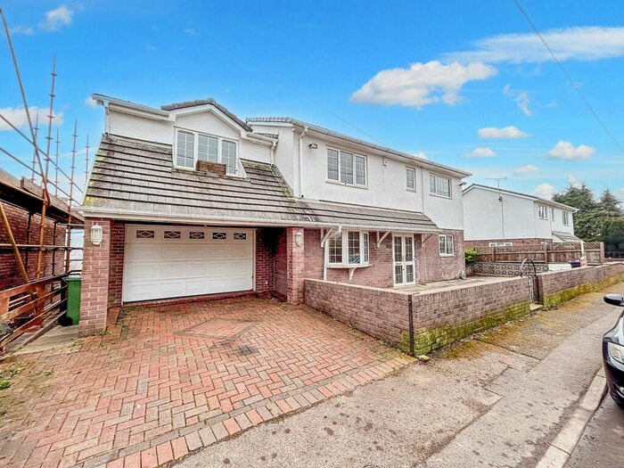 4 Bedroom Detached House For Sale In Llanover Road, Blaenavon, NP4
