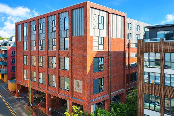 2 Bedroom Flat To Rent In Bryanston Court, Town Centre, HP2