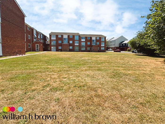 2 Bedroom Apartment To Rent In Trafalgar Court, Braintree, CM7