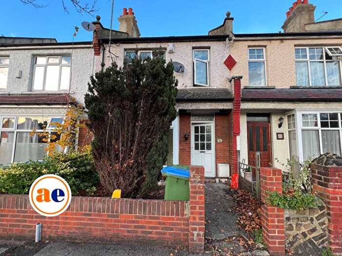 3 Bedroom Property For Sale In Mcleod Road, London, SE2