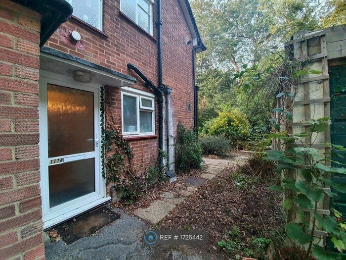 2 Bedroom Maisonette To Rent In Copperfield Road, Southampton, SO16