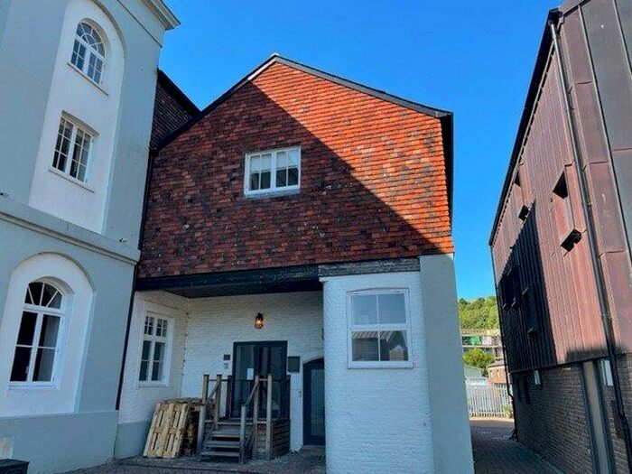 2 Bedroom Apartment To Rent In The Old Brewery, Lewes, BN7