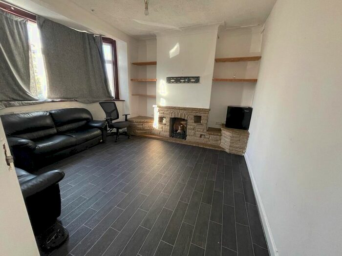 Property To Rent In Wanstead Park Road, Cranbrook, Ilford IG1