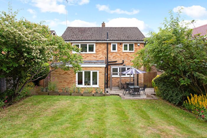 3 Bedroom Detached House For Sale In Magnaville Road, Bushey, WD23