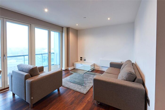 2 Bedroom Apartment To Rent In Greengate Salford, M3