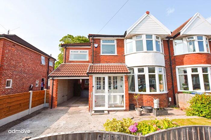 4 Bedroom Semi-Detached House For Sale In Chestnut Drive, Sale, M33