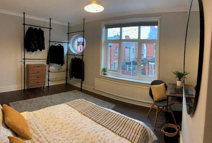 4 Bedroom Semi-Detached House To Rent In Hawksworth Road, Nottingham, NG2