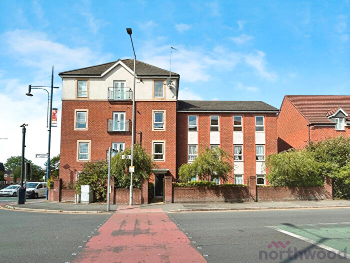 2 Bedroom Flat For Sale In Dean Lane, Failsworth, Manchester, M40