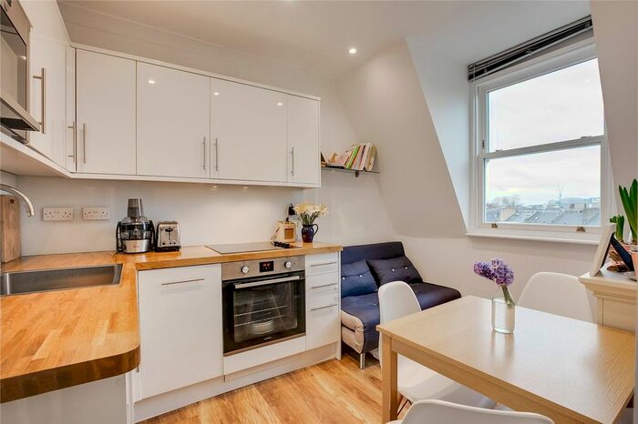 1 Bedroom Flat To Rent In Holland Road, Kensington, London, W14