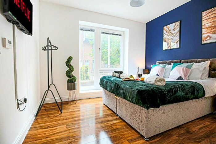 2 Bedroom Serviced Apartments To Rent In Columbia Place, Milton Keynes, Buckinghamshire, MK9