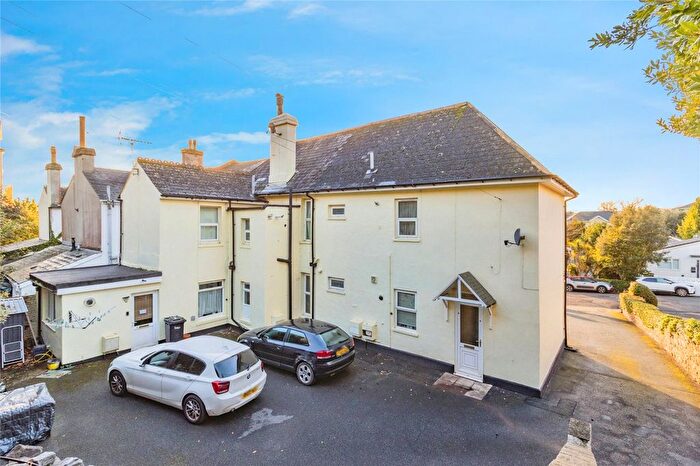 1 Bedroom Flat For Sale In Thurlow Road, Torquay, Devon, TQ1