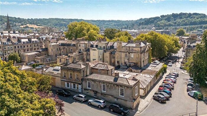 4 Bedroom End Of Terrace House For Sale In Queens Parade Place, Bath, Somerset, BA1