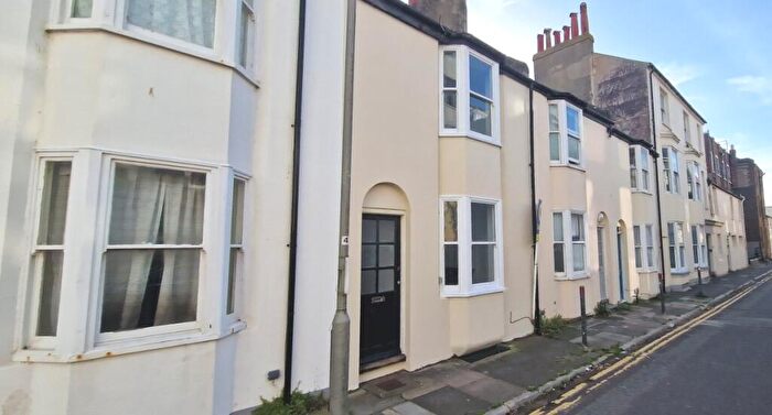 3 Bedroom House To Rent In Stone Street, Brighton, BN1