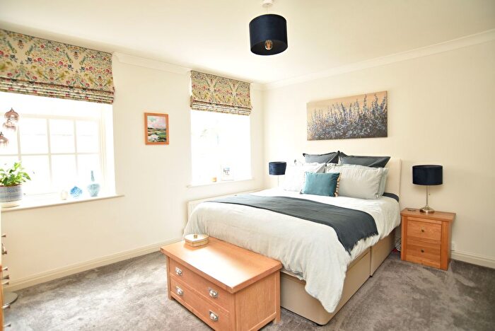 4 Bedroom Terraced House For Sale In Waterside, Knaresborough, HG5