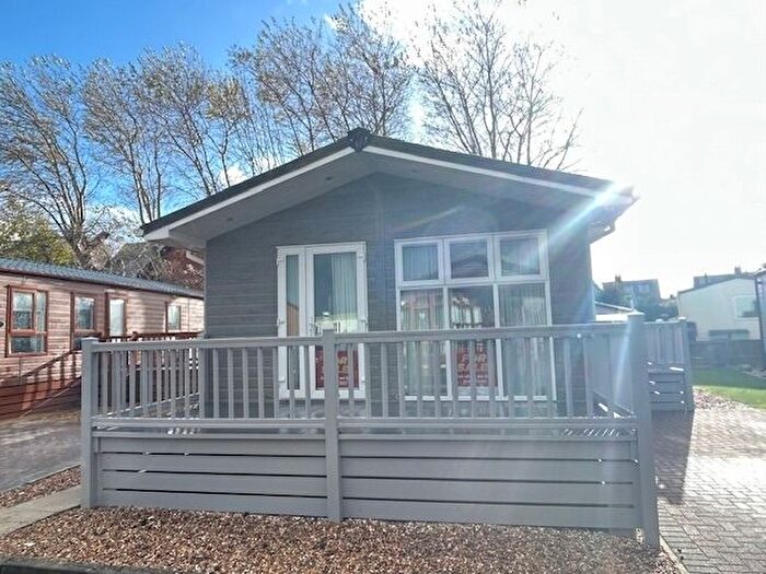 3 Bedroom Park Home For Sale In Willow Grove Park, Sandy Lane, Preesall, Poulton-Le-Fylde, FY6