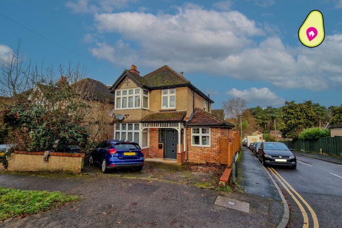 3 Bedroom Detached House To Rent In College Ride, Camberley, GU15