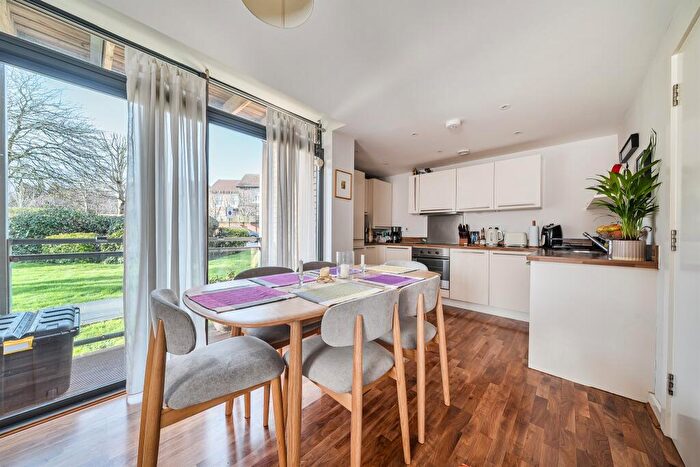 1 Bedroom Flat For Sale In Newsom Place, St. Albans, AL1