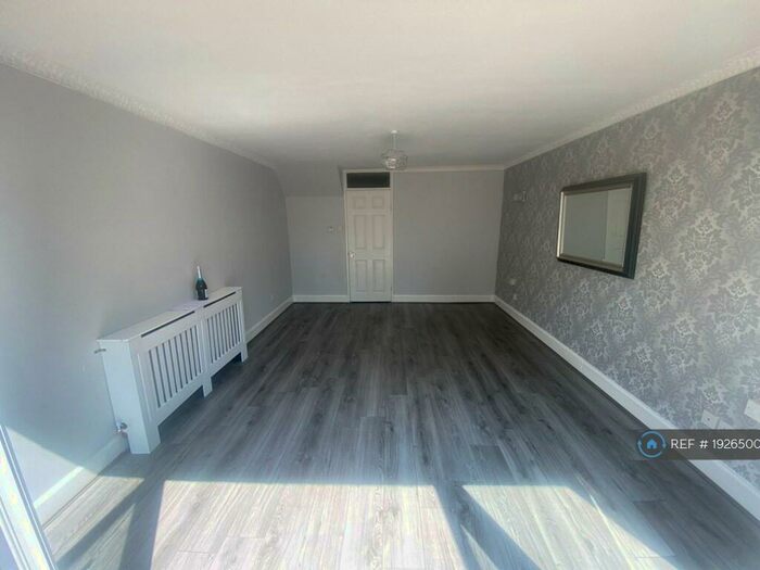 2 Bedroom Terraced House To Rent In Cambusdoon Place, Kilwinning, KA13