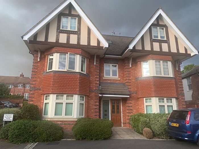 2 Bedroom Apartment To Rent In Templeside Gardens, High Wycombe, HP12
