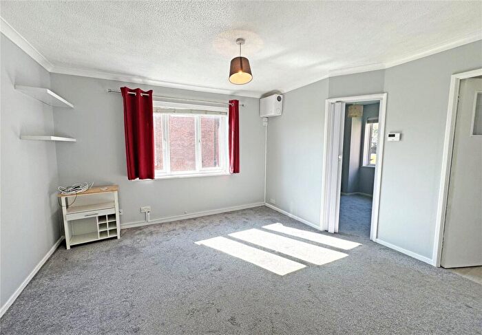 1 Bedroom Apartment To Rent In East Grinstead, West Sussex, RH19