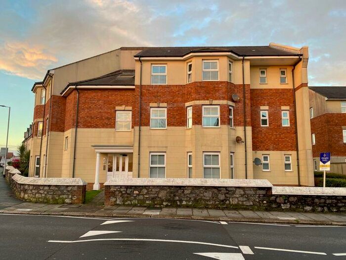 2 Bedroom Flat To Rent In Spacious Two Bed And Two Bath Penthouse Apartment In Beacon Park - Quick Move, PL2