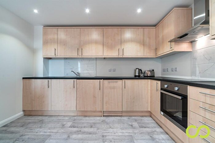 1 Bedroom Flat To Rent In Carlton House, Seven Kings, IG1