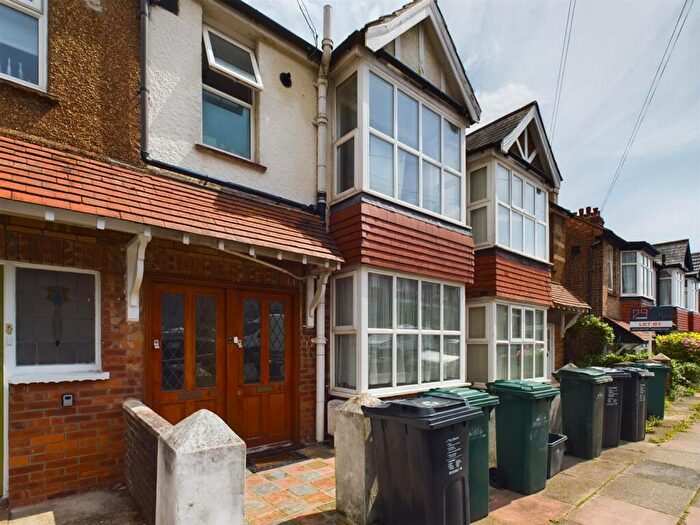 4 Bedroom Apartment To Rent In Stanmer Park Road, Brighton, BN1