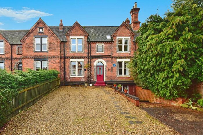 4 Bedroom Town House For Sale In High Street, Newcastle, Staffordshire, ST5