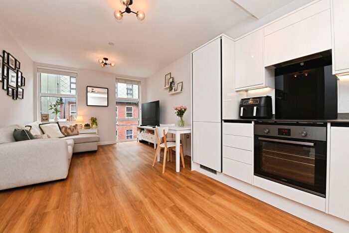 2 Bedroom Property For Sale In Ingrave Road, Brentwood, Essex, CM15