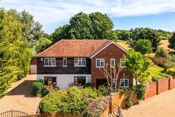 4 Bedroom Detached House For Sale In High Street, Tingrith, Bedfordshire, MK17