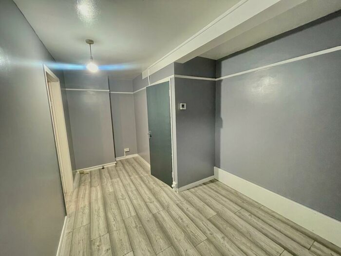 1 Bedroom Flat To Rent In Woolwich Dockyard, SE18