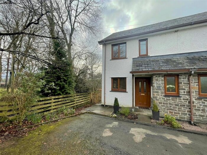3 Bedroom Semi-Detached House For Sale In Tangelli, Cnwch Coch, Aberystwyth, SY23