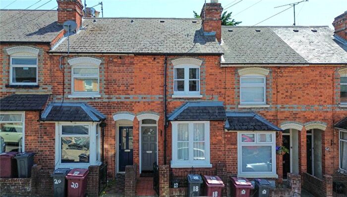 2 Bedroom Terraced House To Rent In Auckland Road, Reading, Berkshire, RG6