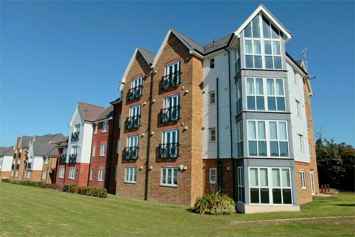 2 Bedroom Flat To Rent In Wherry Close, Margate, CT9