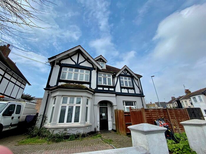 Studio To Rent In Oxford Road, Worthing, BN11